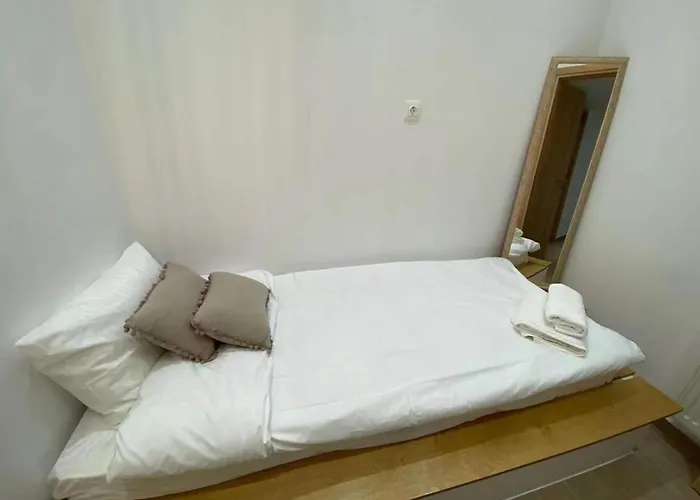 Home Sweet Home -At033